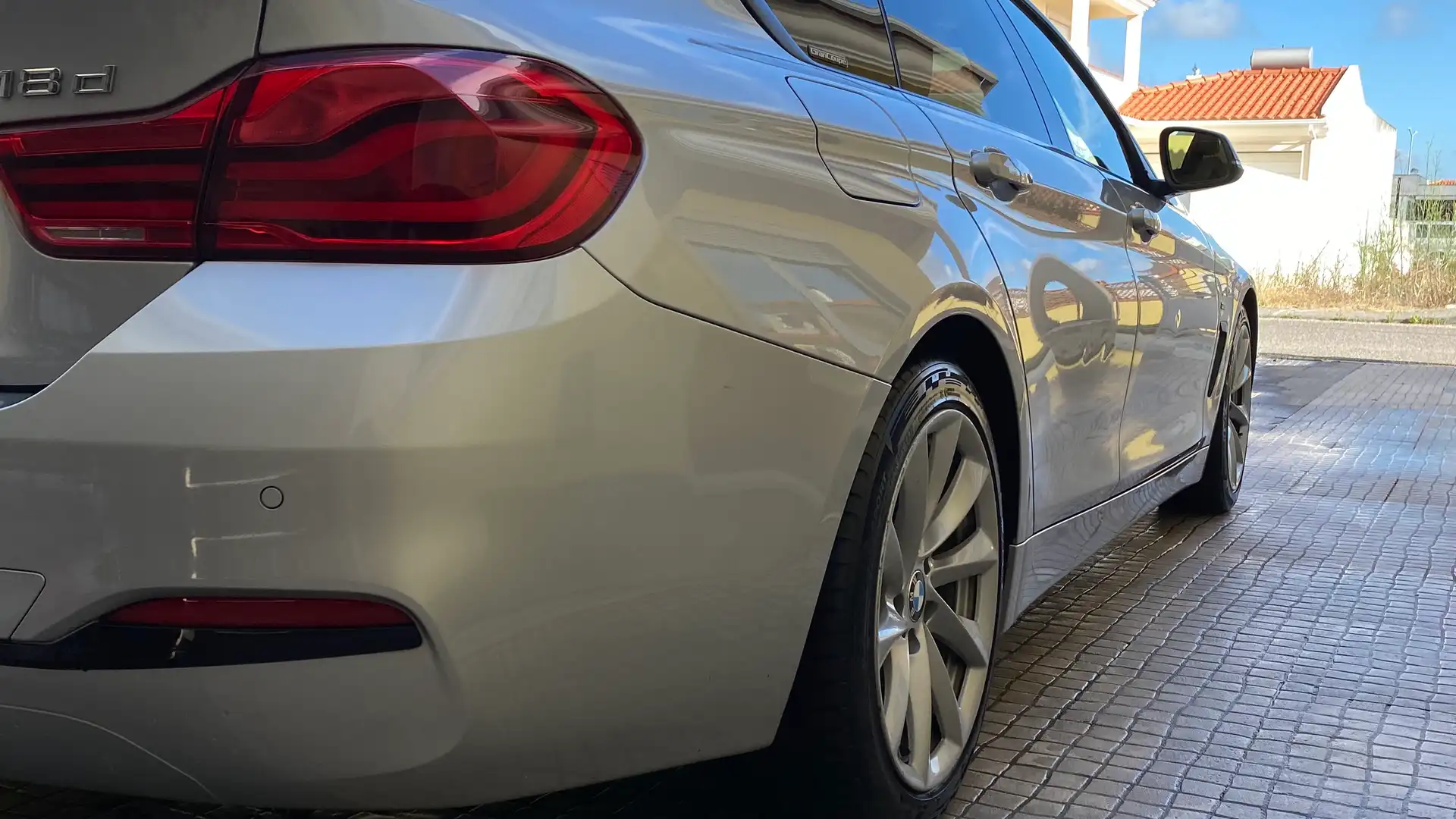 Carro após tratamento de detalhe na Garagem do Brilho